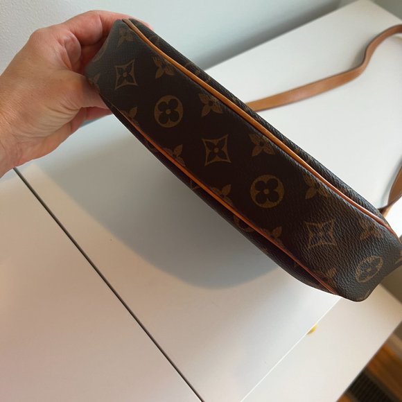 Rare Louis Vuitton Crossbody Bag - Picture 5 of 7